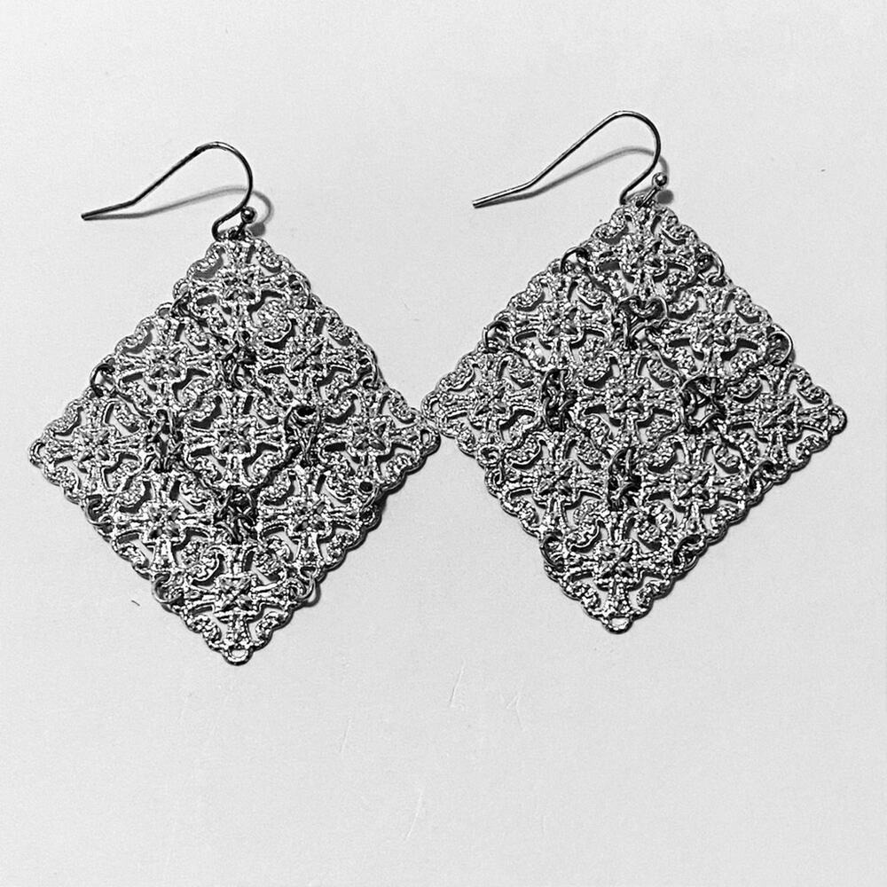 Light Silver Tone Lightweight Sparkly Statement Earrings